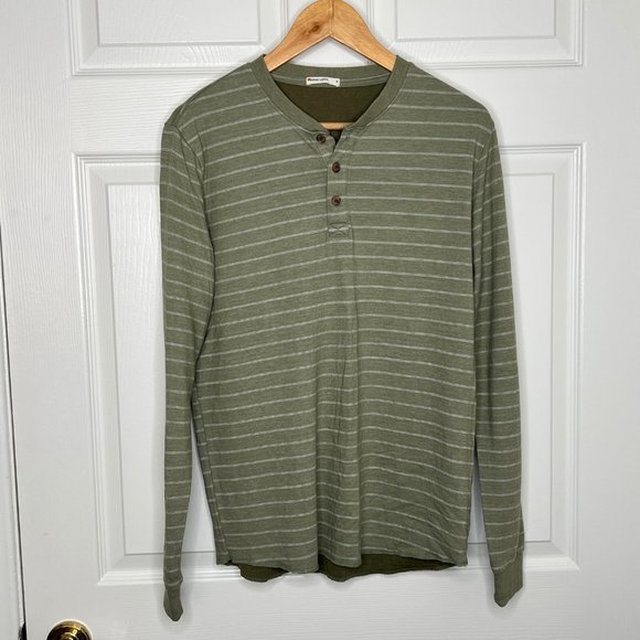 2 Marine Layer Double Knit Henleys - Picture 10 of 10